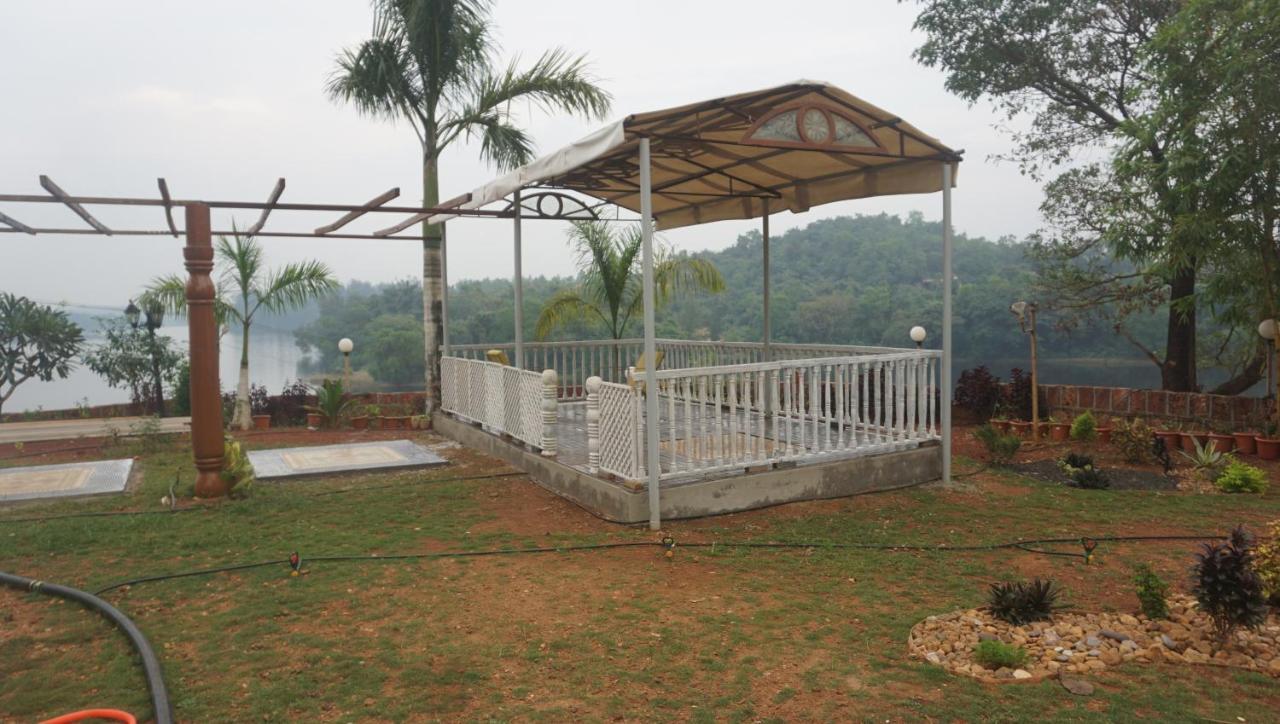 Sona Villa, The Lake Chalet Kudal  Esterno foto