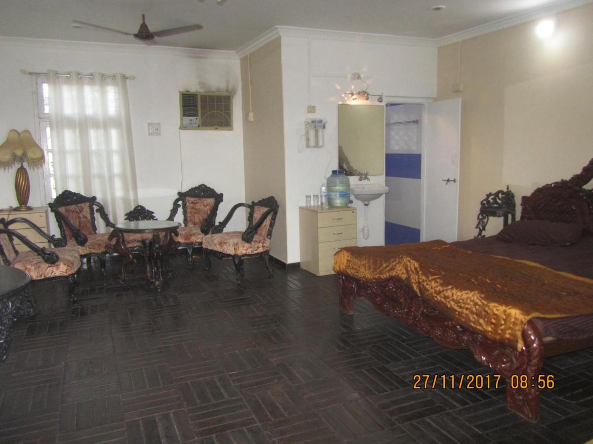 Sona Villa, The Lake Chalet Kudal  Esterno foto