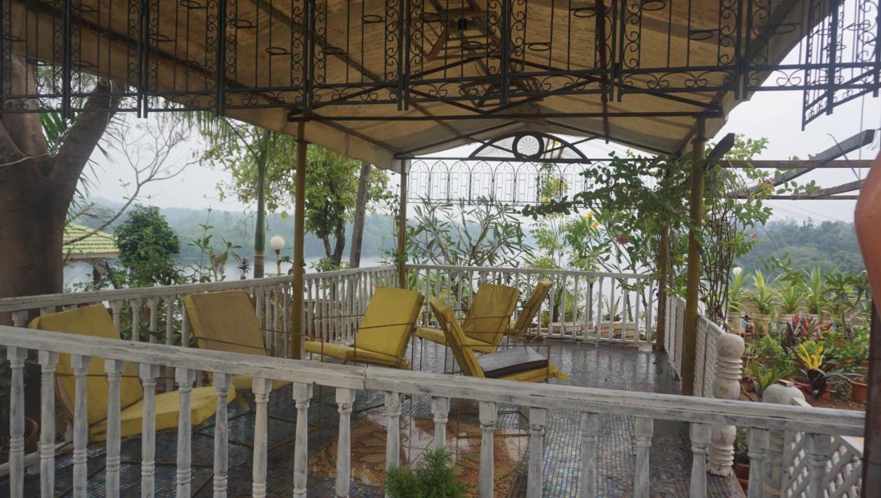 Sona Villa, The Lake Chalet Kudal  Esterno foto