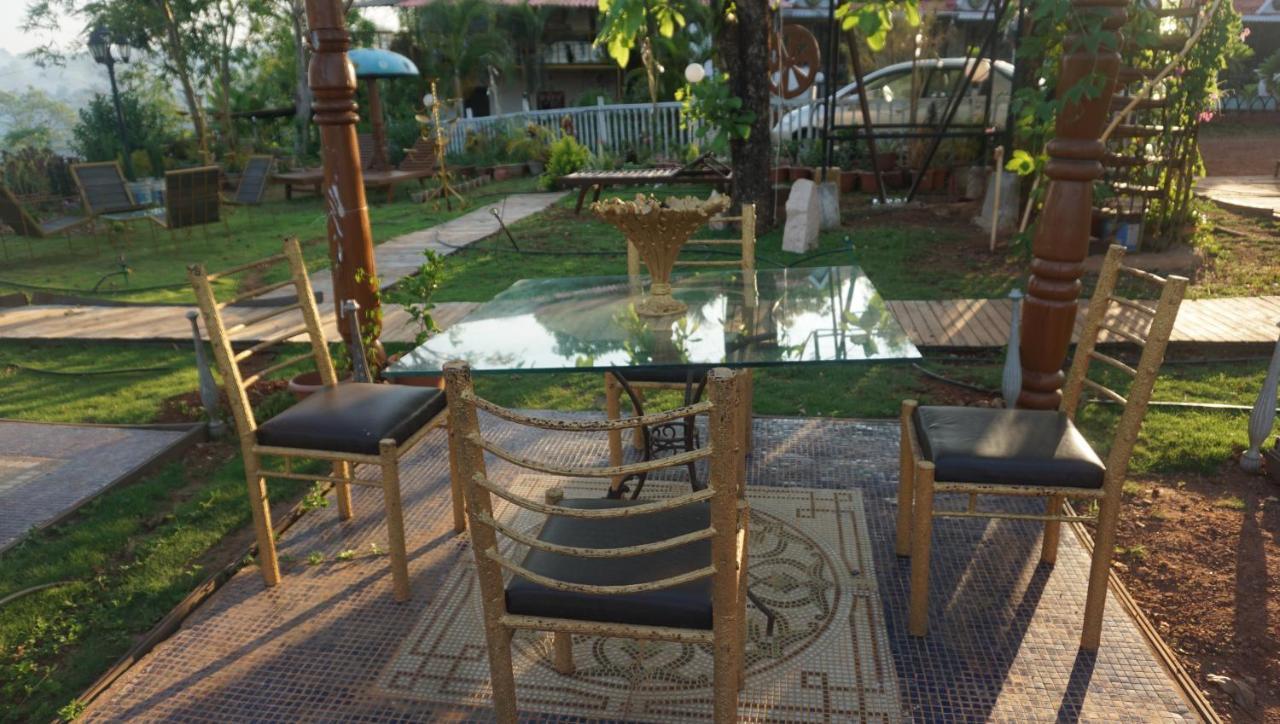 Sona Villa, The Lake Chalet Kudal  Esterno foto