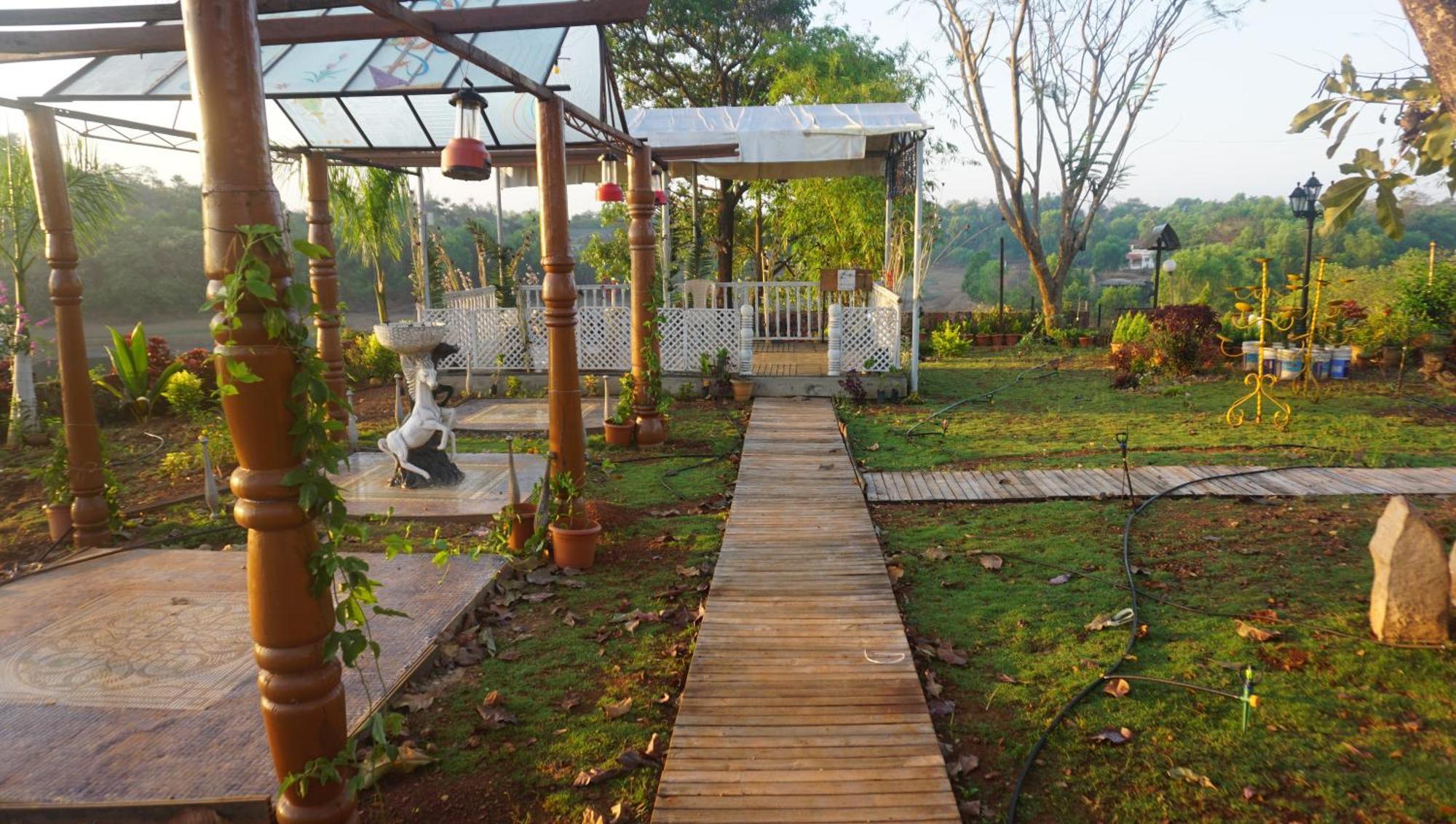 Sona Villa, The Lake Chalet Kudal  Esterno foto