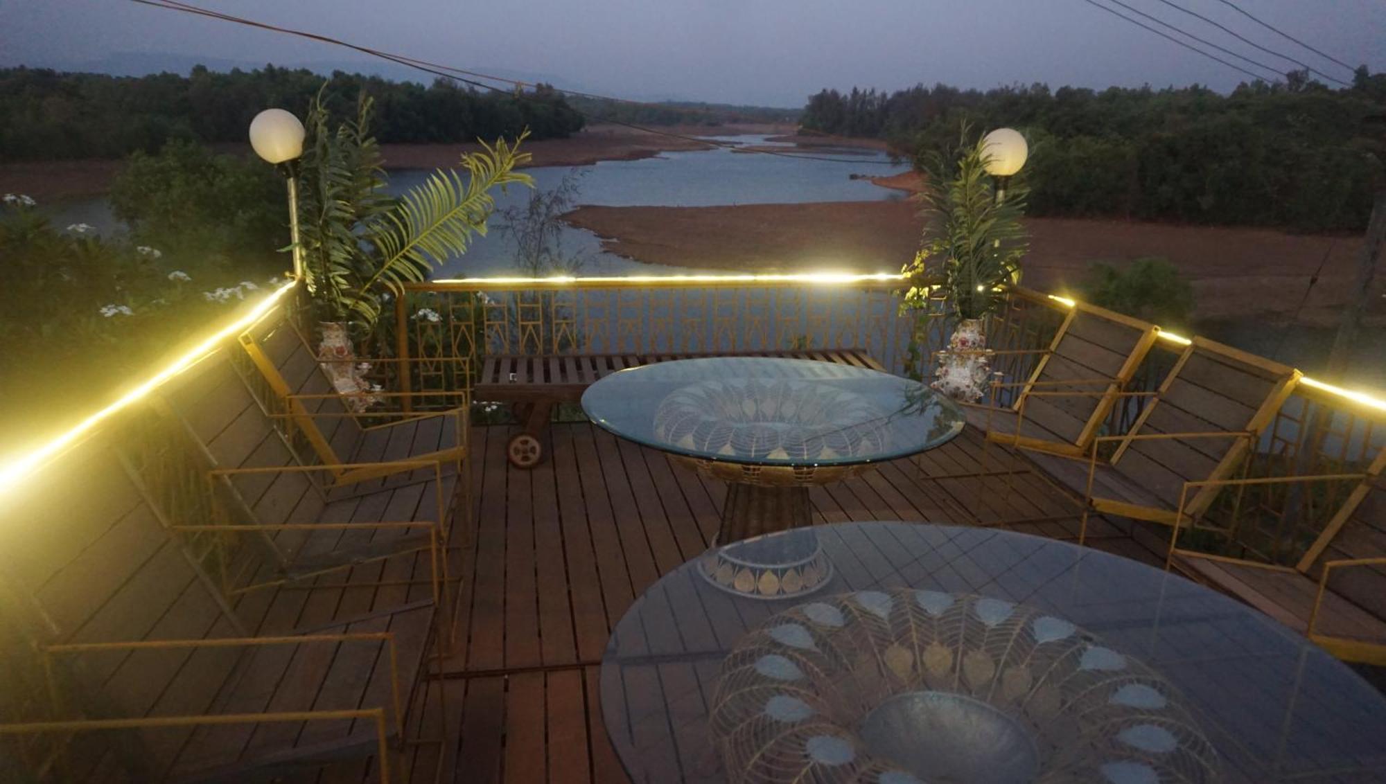 Sona Villa, The Lake Chalet Kudal  Esterno foto