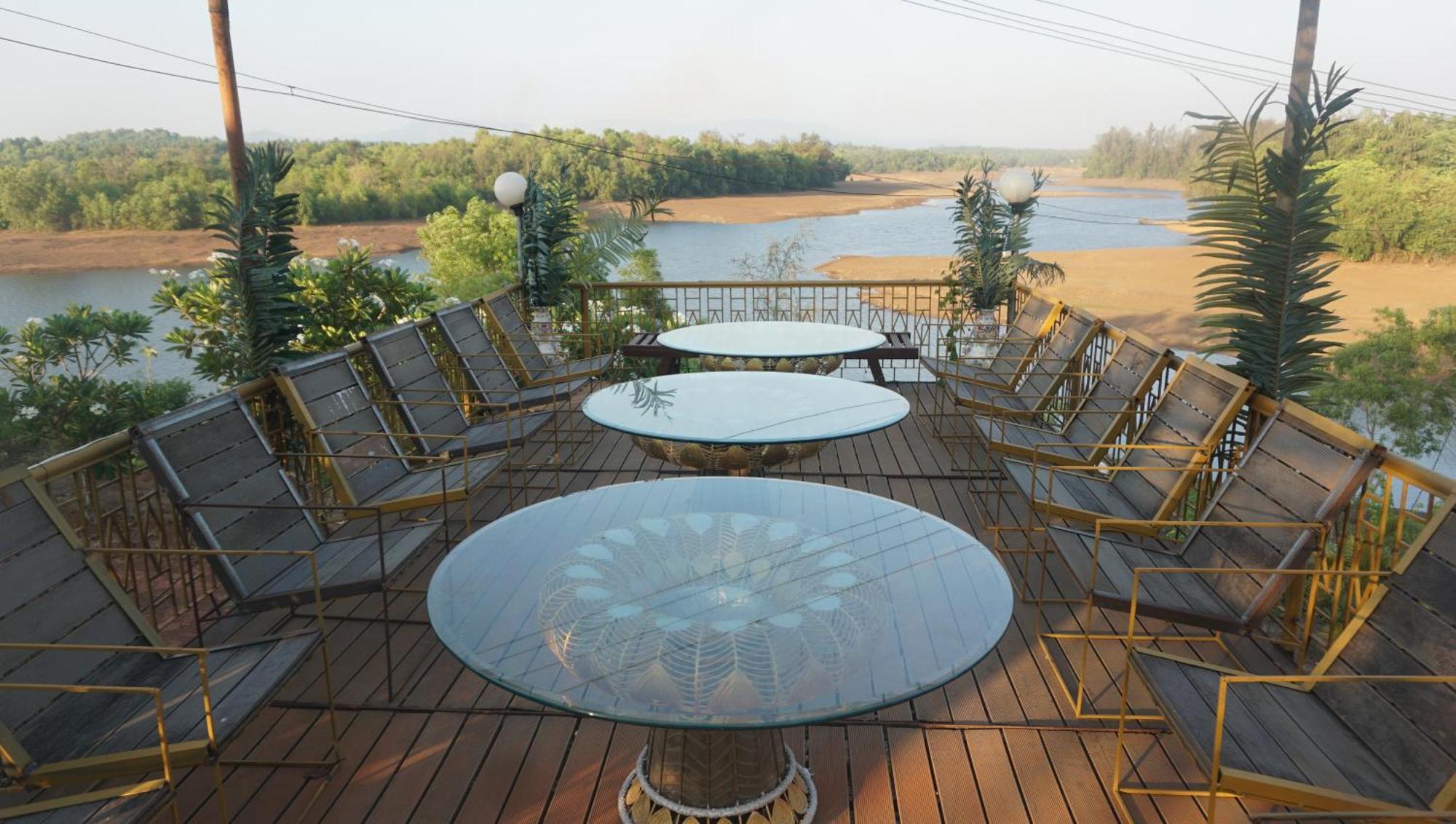 Sona Villa, The Lake Chalet Kudal  Esterno foto