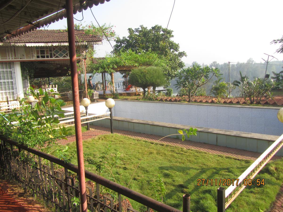 Sona Villa, The Lake Chalet Kudal  Esterno foto