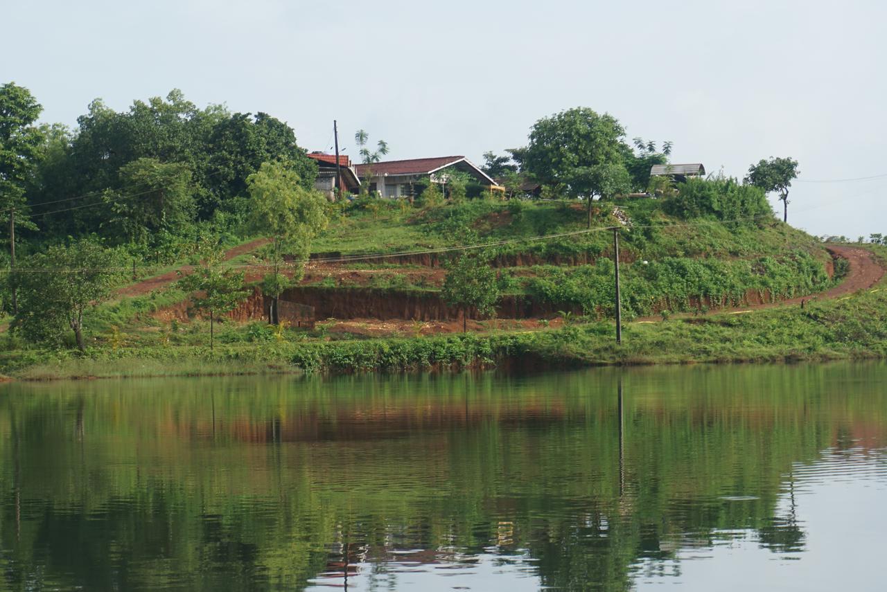 Sona Villa, The Lake Chalet Kudal  Esterno foto