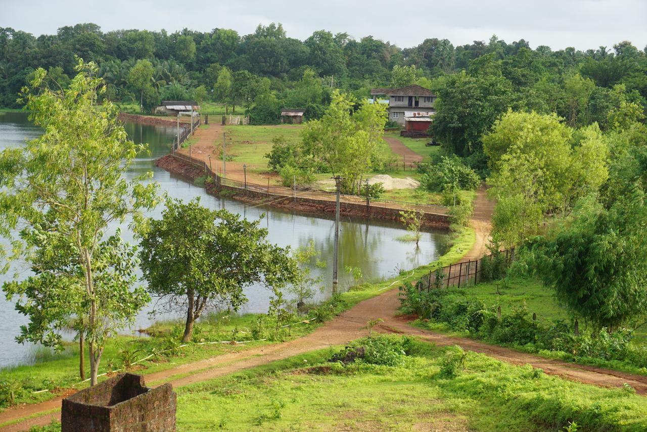 Sona Villa, The Lake Chalet Kudal  Esterno foto
